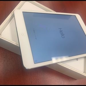 Apple IPad Mini Gold-16GB